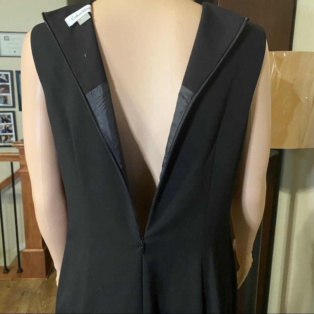 Dress - Picture 6 of 8